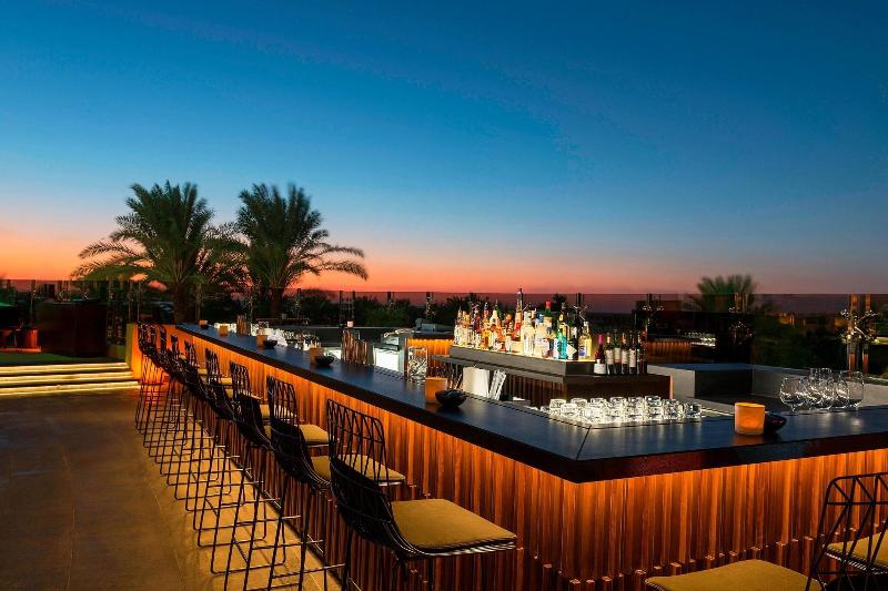 Le Royal Meridien Beach Resort and Spa - Restoran