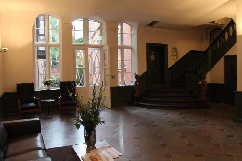 Hotel Anno 1216 - Lobi
