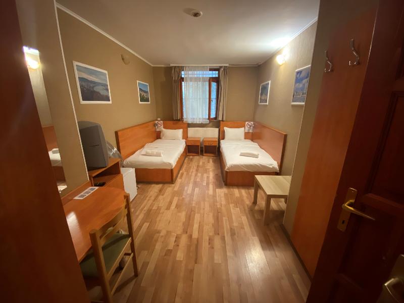 Easy Star Hotel - Oda