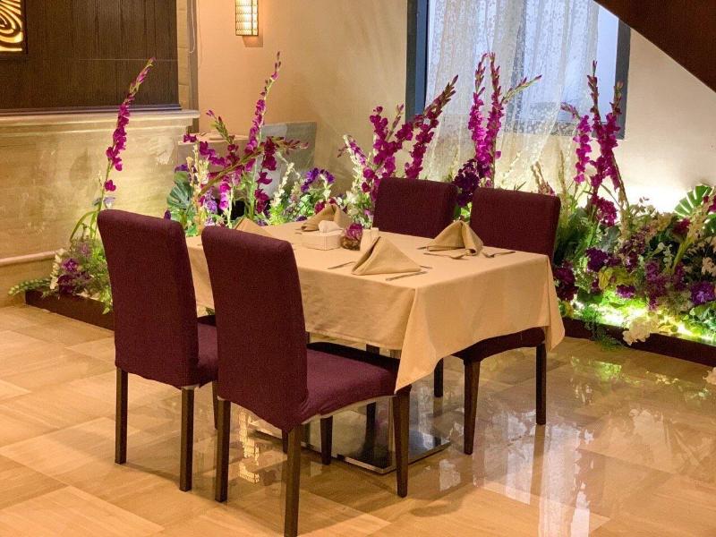 Violet Hotel - Restoran