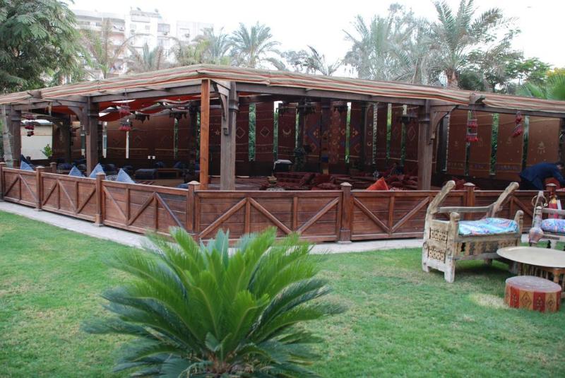 Grand Pyramids - Genel