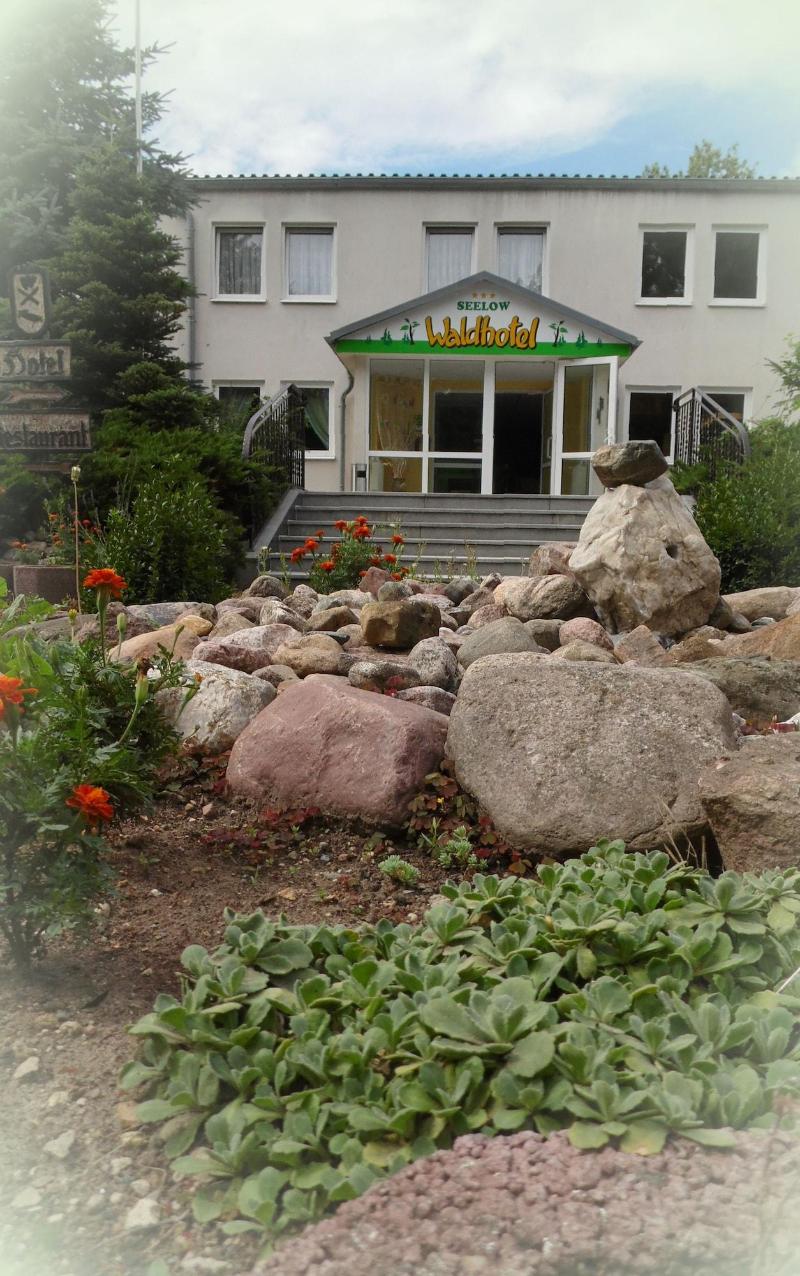 Waldhotel Seelow - Genel