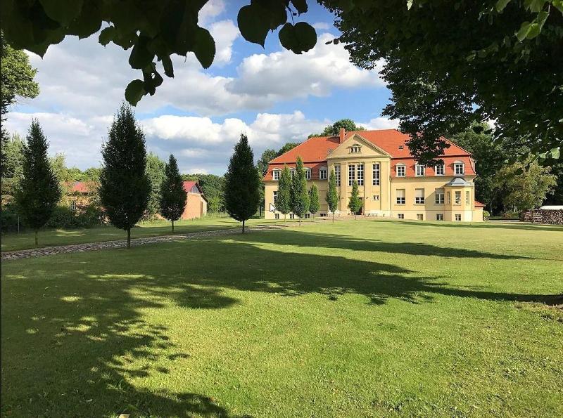Schloss Grabow - Genel