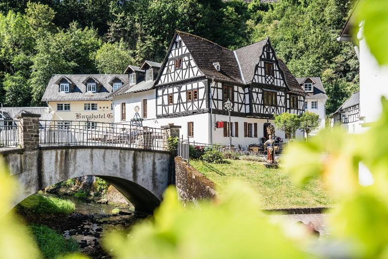 Landgasthof zur Burg Grenzau - Genel