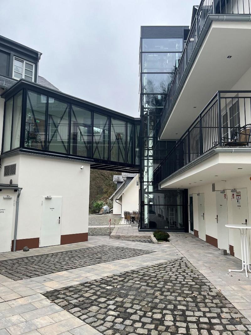 Landgasthof zur Burg Grenzau - Genel
