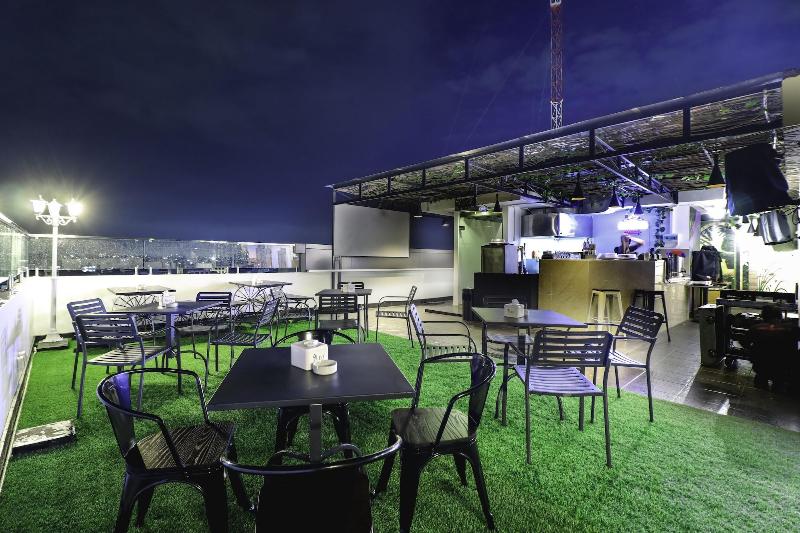Nivia Hotel - Bar