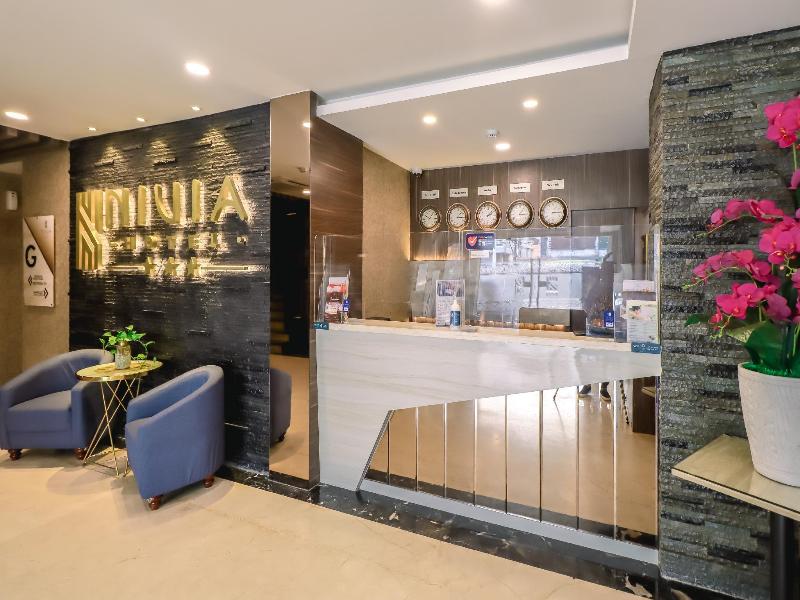 Nivia Hotel - Lobi