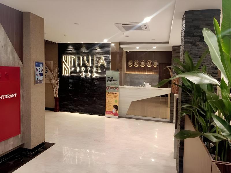 Nivia Hotel - Lobi