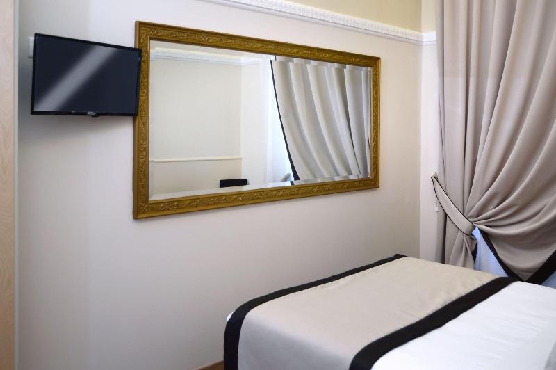 Grand Hotel Vittoria - Oda