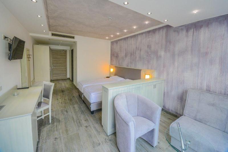 Garda Suite Hotel - Oda
