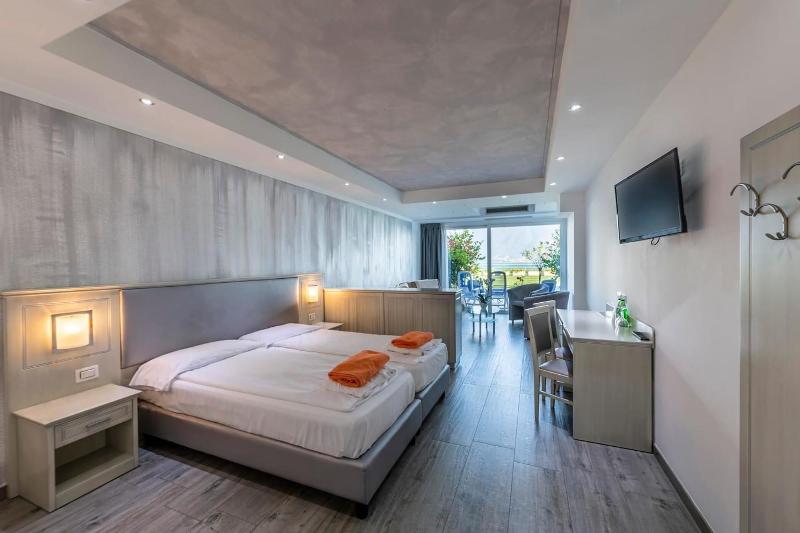 Garda Suite Hotel - Oda
