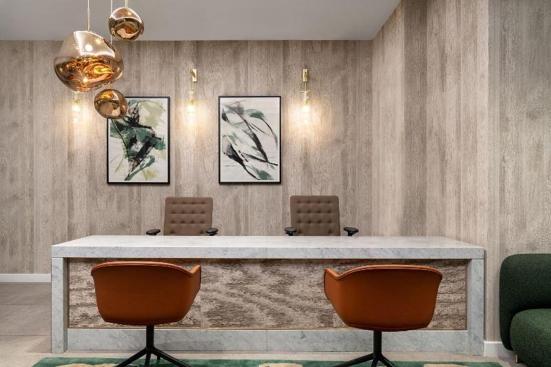 The Lincoln Suites - Lobi