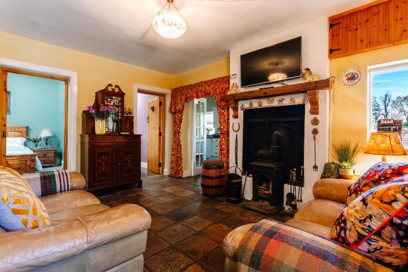 Brookhall Cottages - Bar