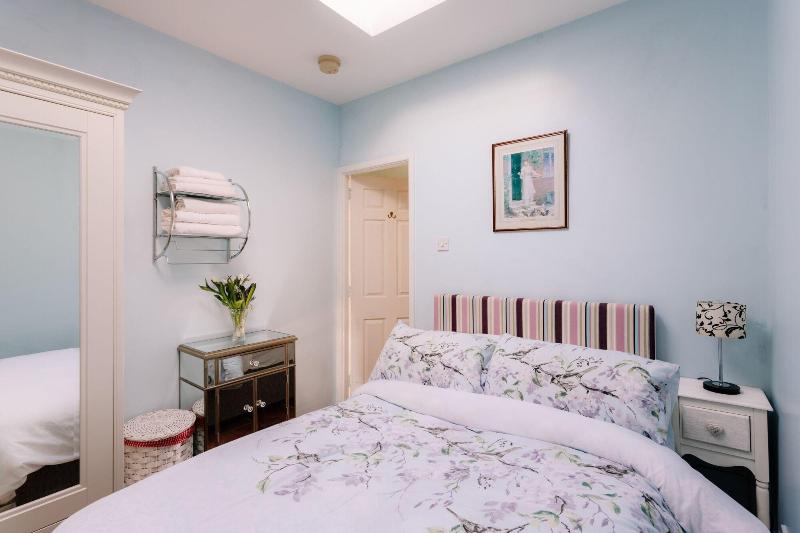 Brookhall Cottages - Oda