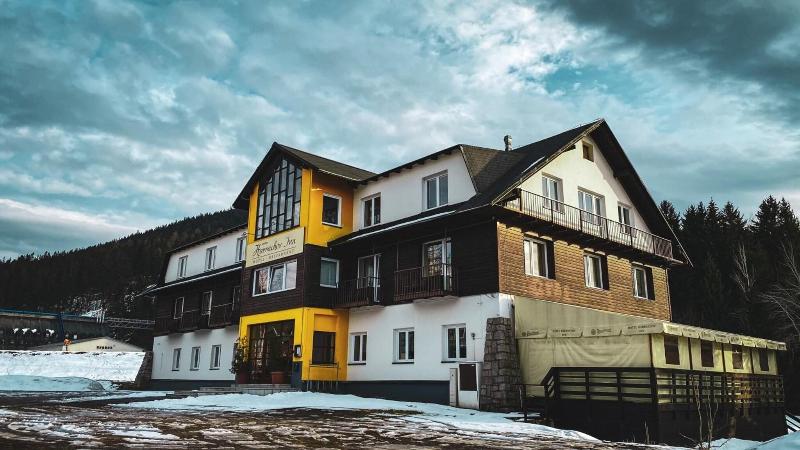 Hotel Harrachov Inn - Genel