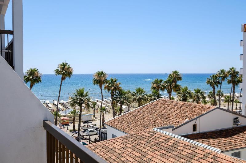 Nautilus Tourist Apartments - Oda
