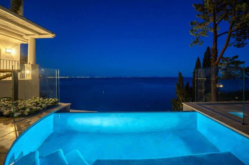 Borgo Santandrea - Genel