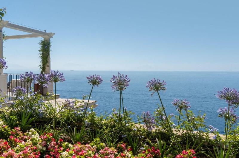 Borgo Santandrea - Genel