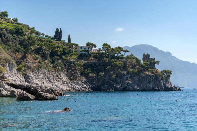 Borgo Santandrea - Genel