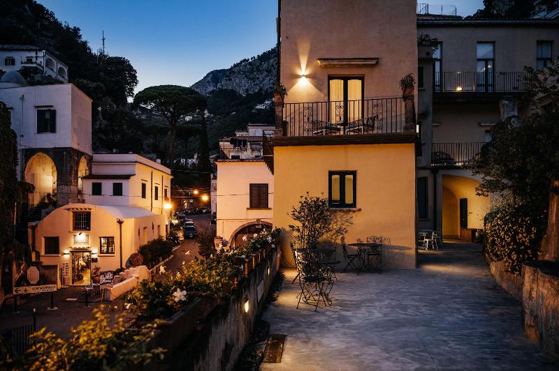 Amalfi Resort - Genel