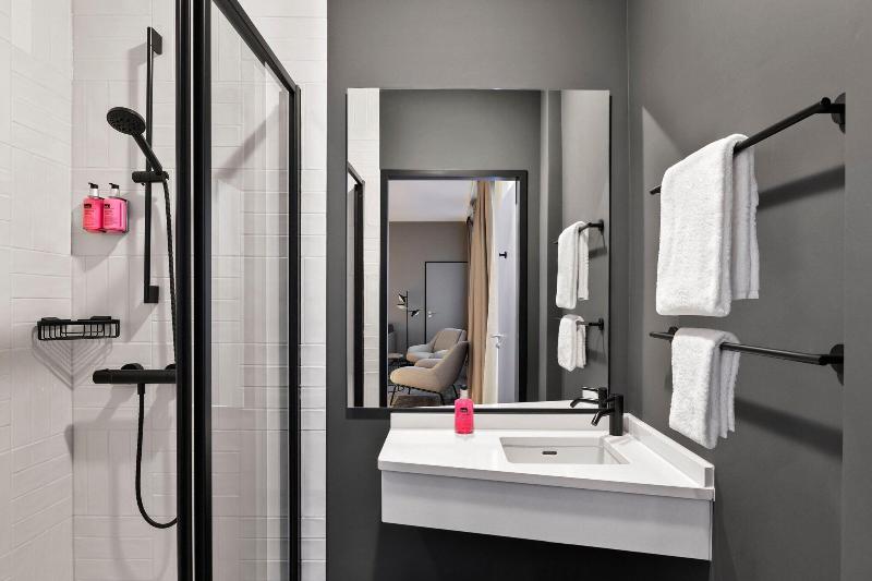 Moxy Duesseldorf City - Oda