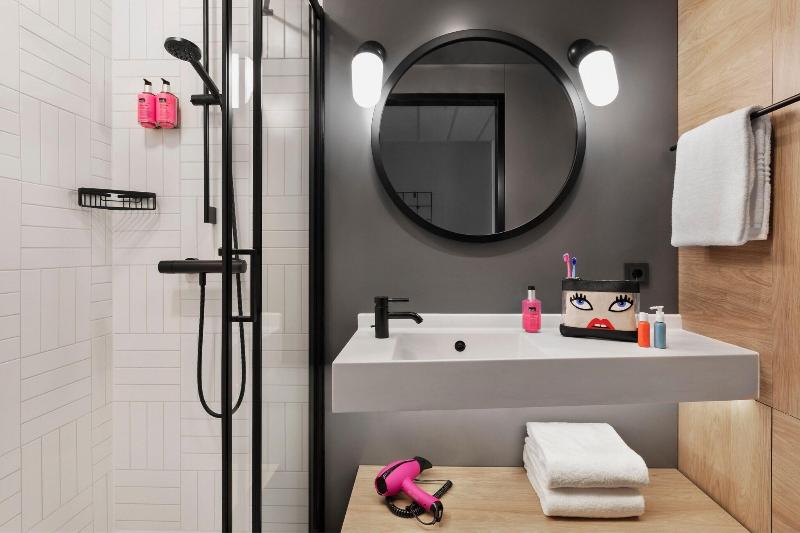 Moxy Duesseldorf City - Oda