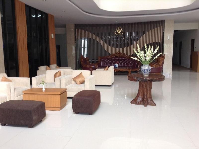 Hotel Safira Magelang - Lobi