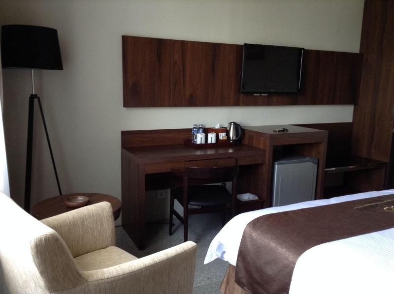 Hotel Safira Magelang - Oda
