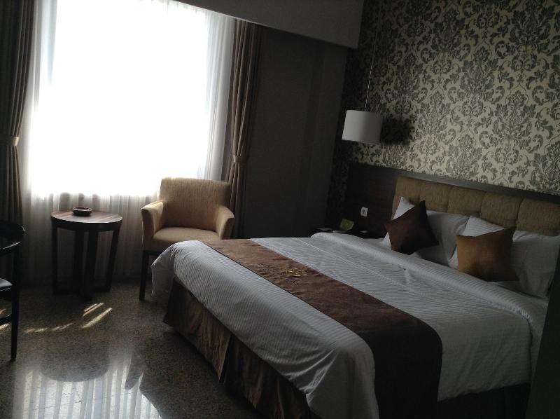 Hotel Safira Magelang - Oda