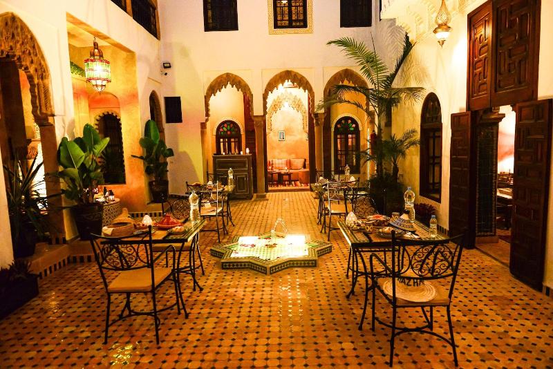 Riad Almazhar - Oda