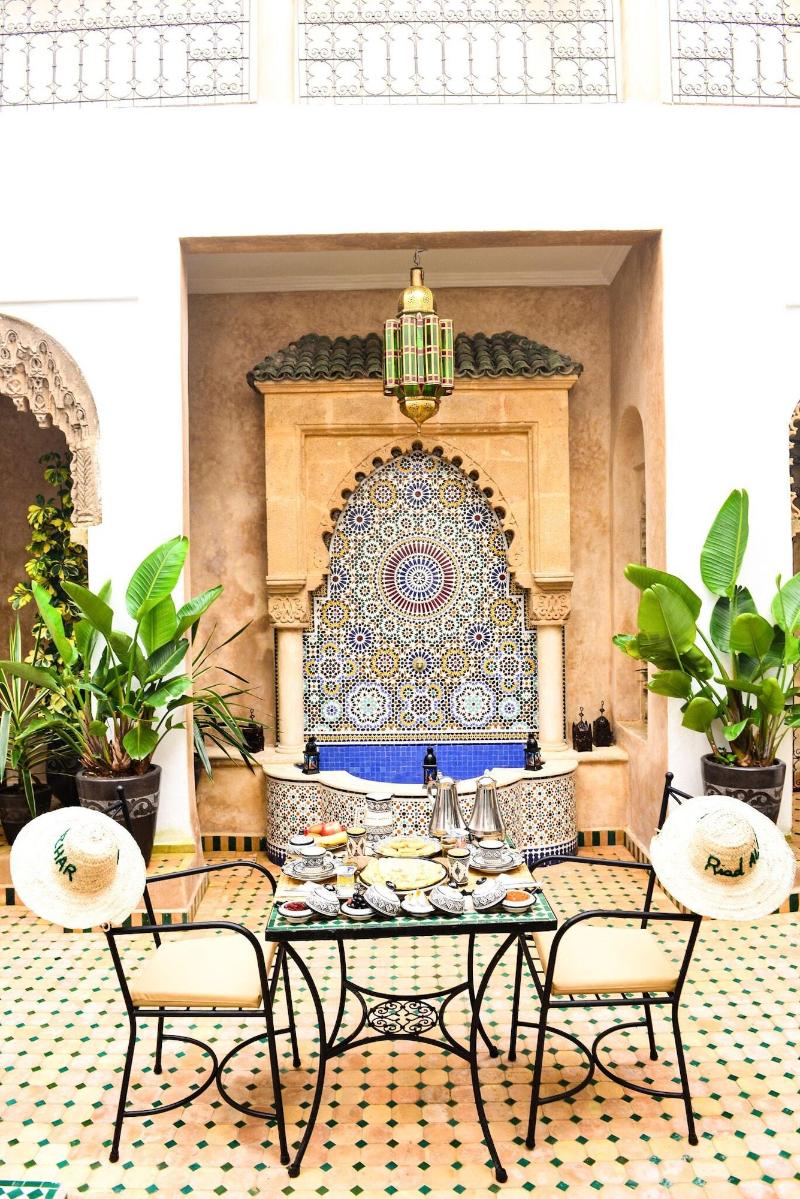 Riad Almazhar - Restoran