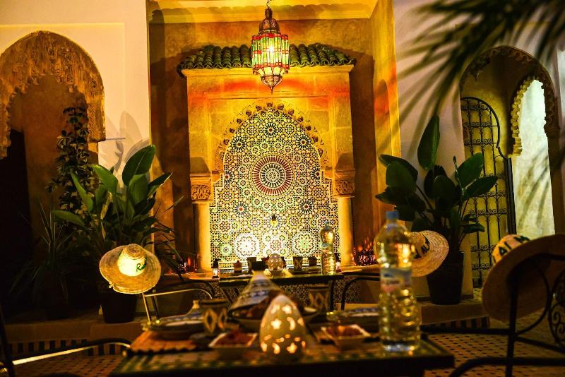 Riad Almazhar - Restoran