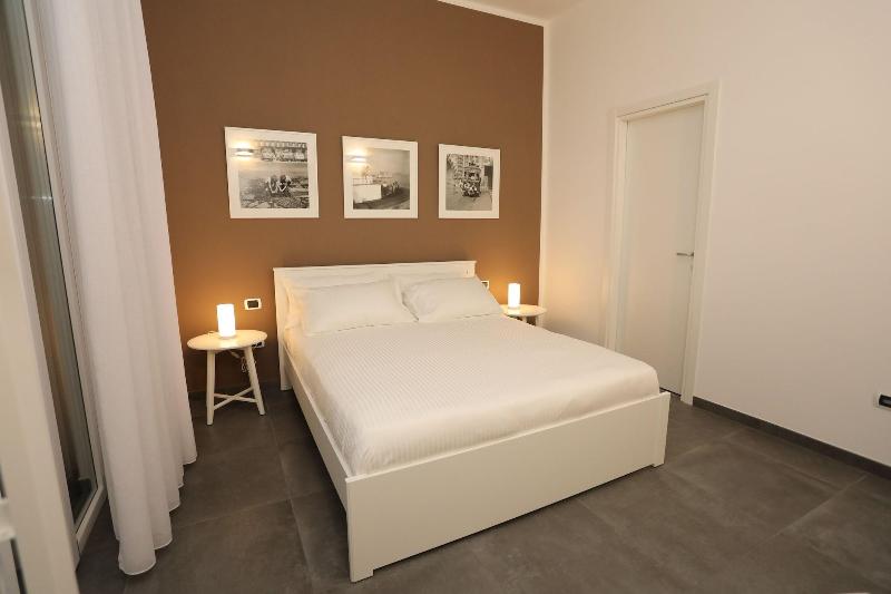 Delia Rooms & Gallery - Oda