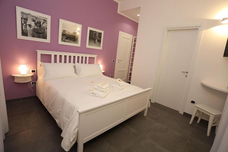 Delia Rooms & Gallery - Oda