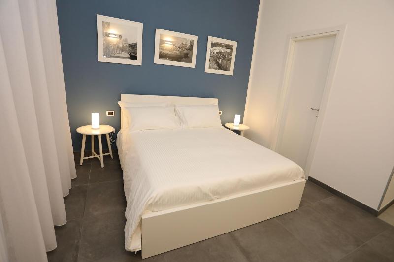 Delia Rooms & Gallery - Oda
