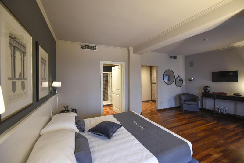 The Tuscanian Hotel - Oda