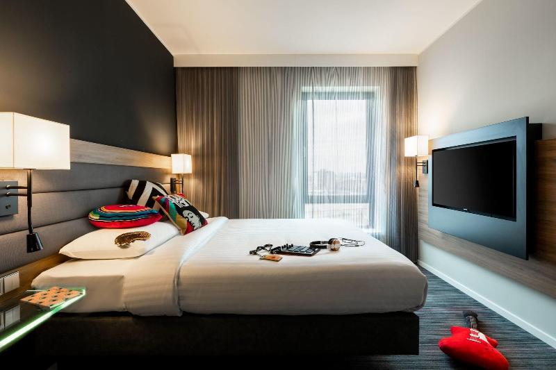 Moxy Glasgow Sec - Oda