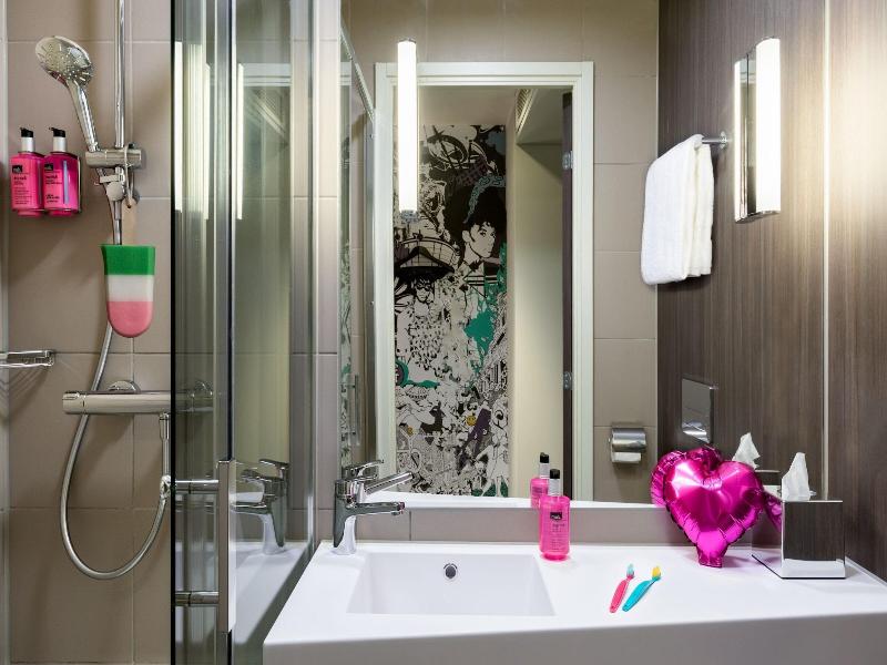 Moxy Glasgow Sec - Oda