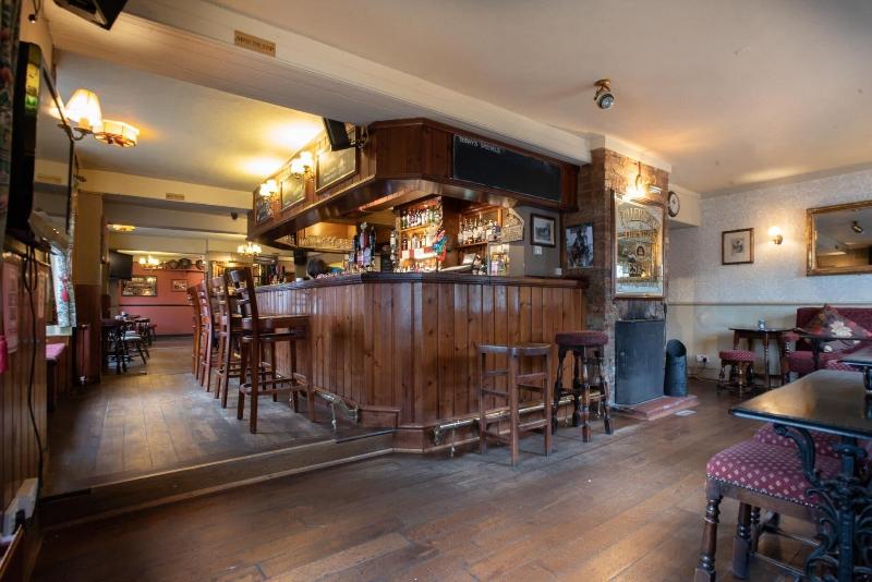 The Coach and Horses - Bar