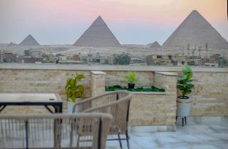 Point Pyramids View Inn fotoÄŸrafÄ±