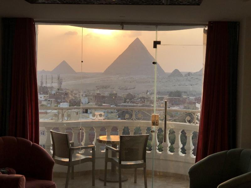 Point Pyramids View Inn - Genel