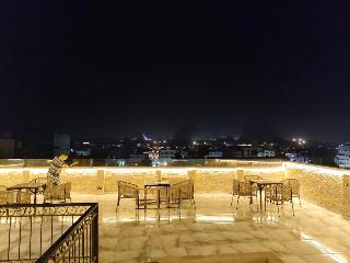 Point Pyramids View Inn fotoÄŸrafÄ±