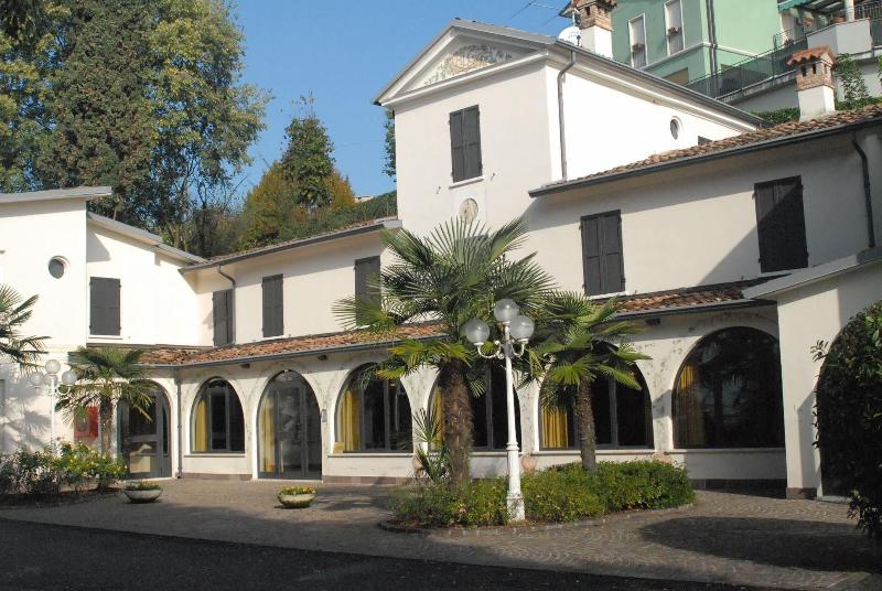 Hotel la Grotta - Genel