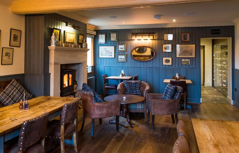 Derby Arms - Bar