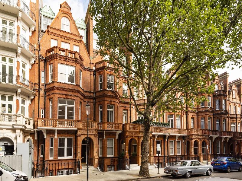 3 Sloane Gardens by UnderTheDoormat - Genel