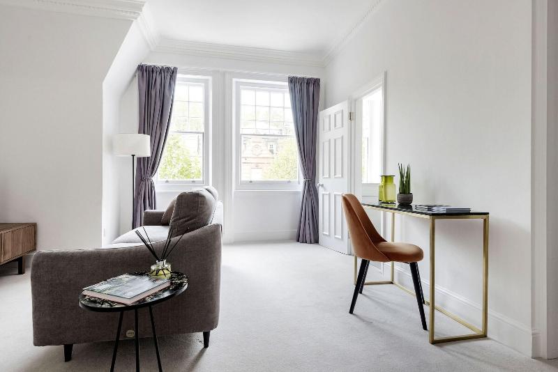 3 Sloane Gardens by UnderTheDoormat - Oda