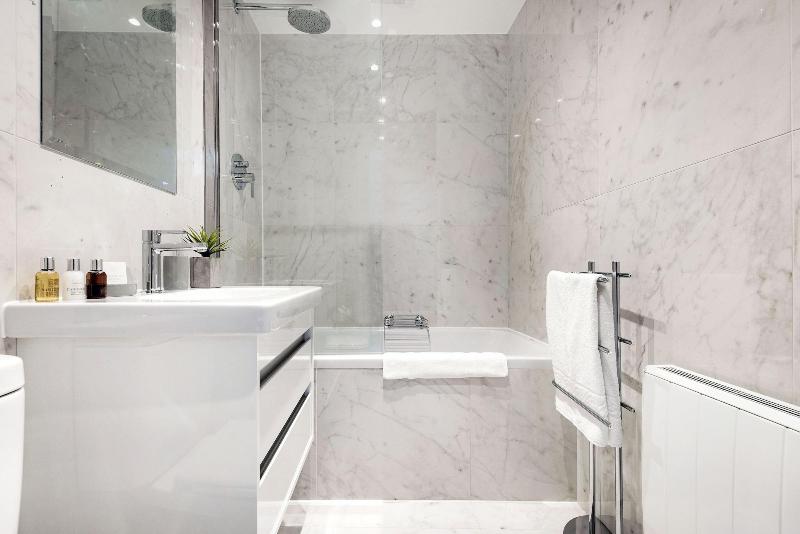 3 Sloane Gardens by UnderTheDoormat - Oda