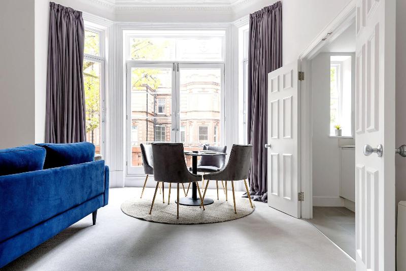 3 Sloane Gardens by UnderTheDoormat - Oda