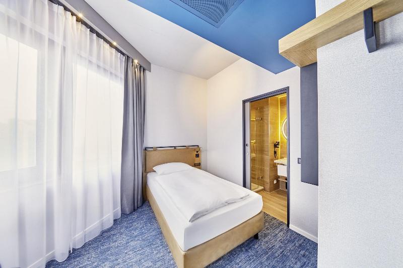 Sunday Hotel Düsseldorf Seestern - Oda