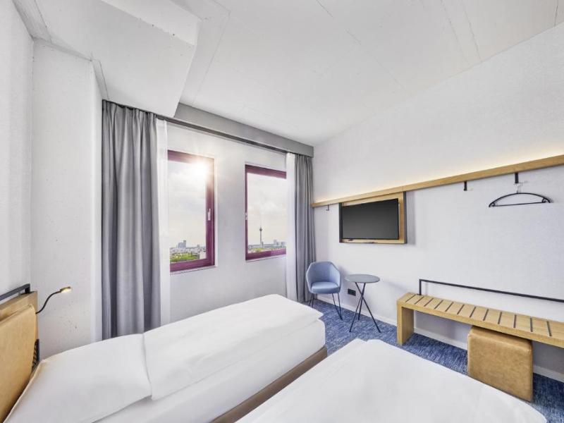 Sunday Hotel Düsseldorf Seestern - Oda